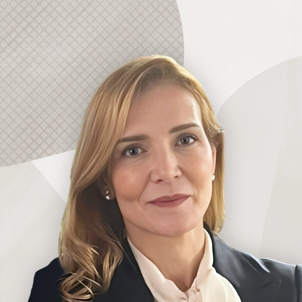 Carlota Alvarez headshot