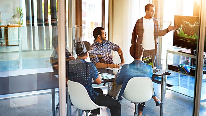 Przyspiesz rozwój innowacji w zakresie sztucznej inteligencji dzięki wydajnej infrastrukturze chmurowej