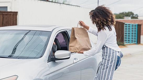Melhore a precisão do drive-thru, da retirada no local e da entrega